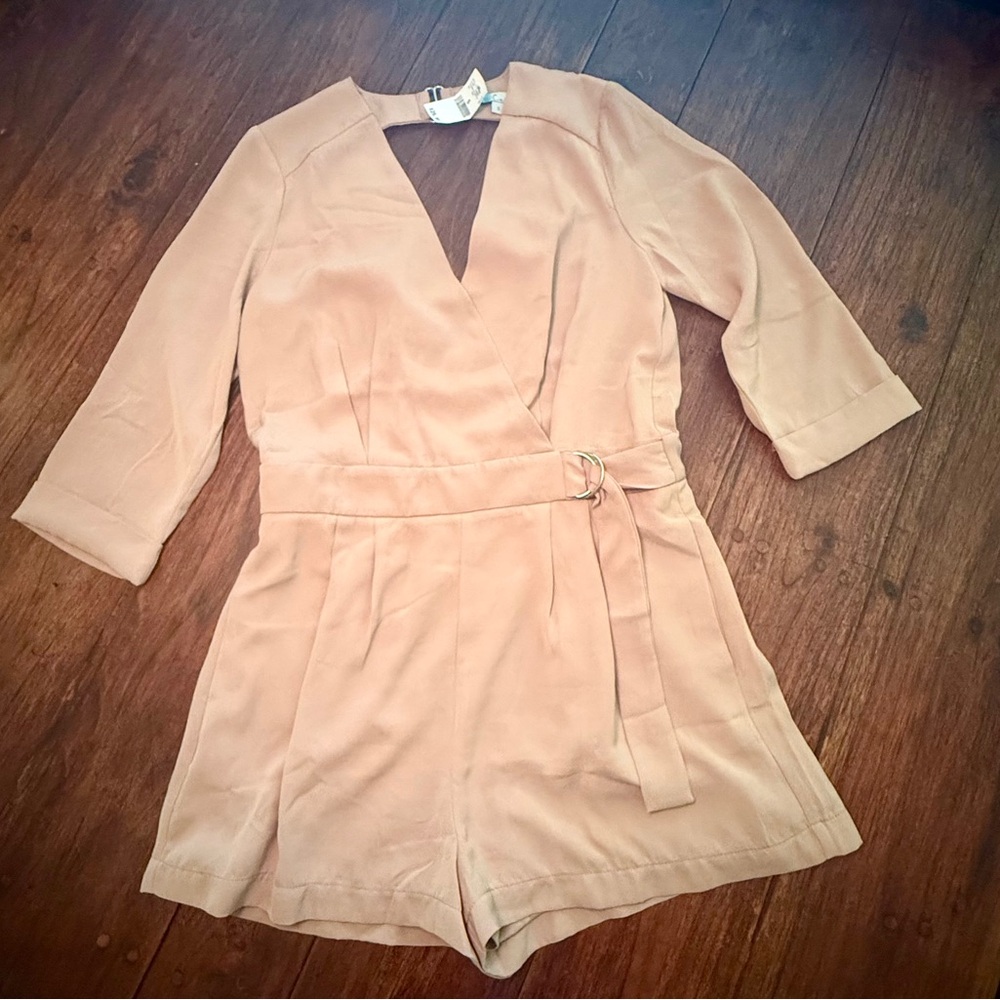 NWT Cecico Surplus Romper Longsleeve  Taupe Built in Liner Size Small